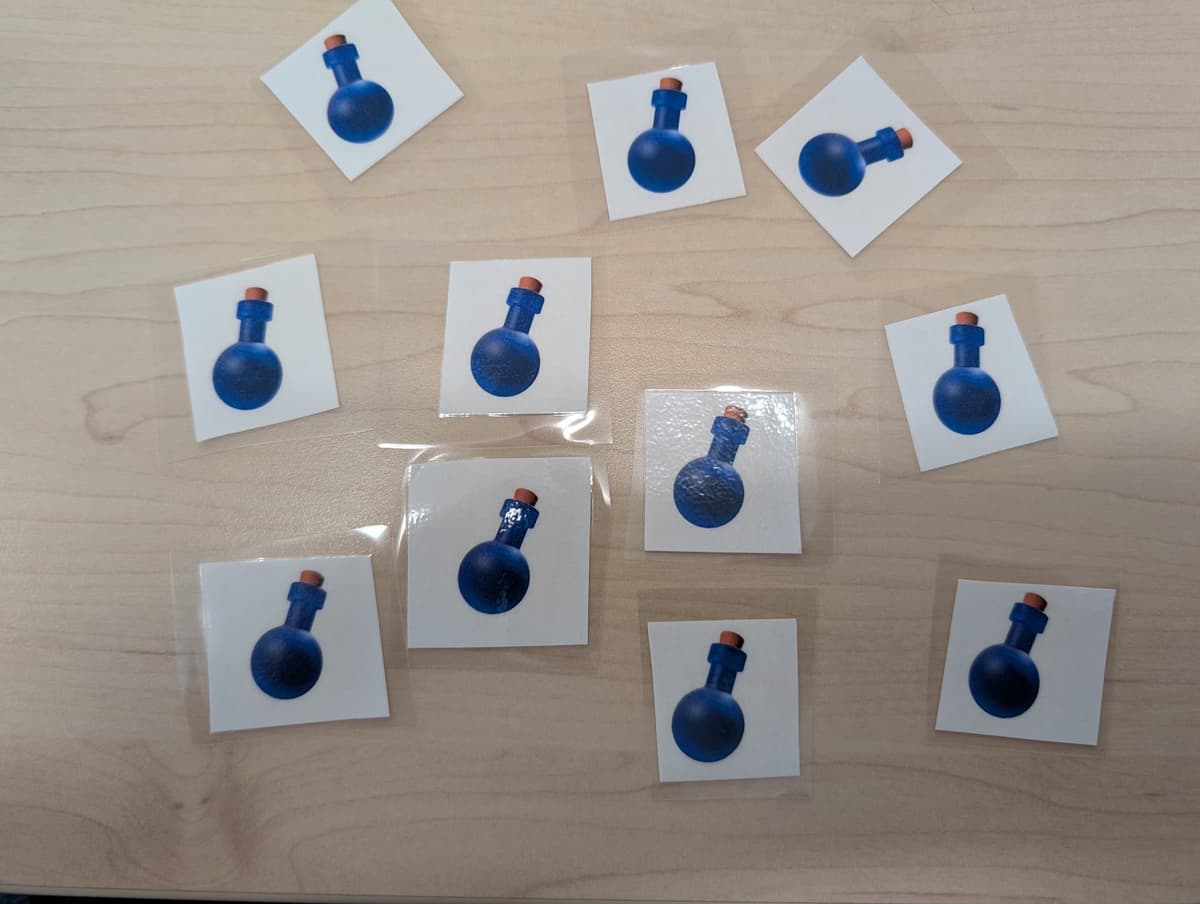 Carte pozione laminate usate come premi fisici